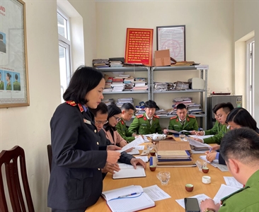 Viện KSND quận Hoàng Mai và huyện Đan Phượng tiến hành kiểm sát trực tiếp...